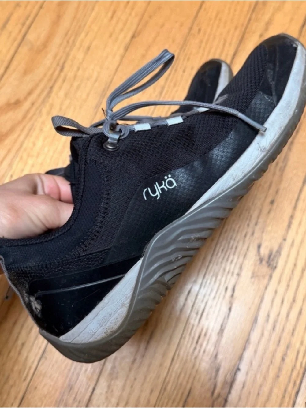 Ryka shoes women’s 8.5 - Picture 1 of 3